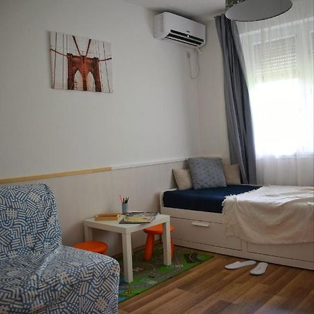 Helikon 32 Apartman Кестели Екстериор снимка