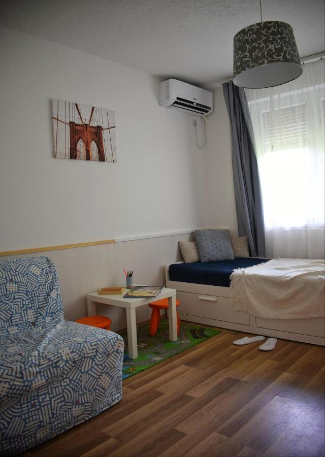 Helikon 32 Apartman Кестели Екстериор снимка